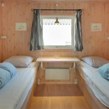 Minka - 300m From The Sea By Interhome